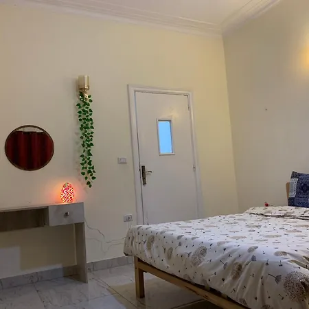 Garden City Cozy Two Bedroom Apartment Downtown Cairo